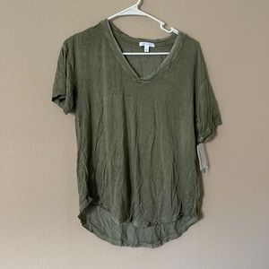 Abound tee- Washed V-Neck Hi-Lo Tee green